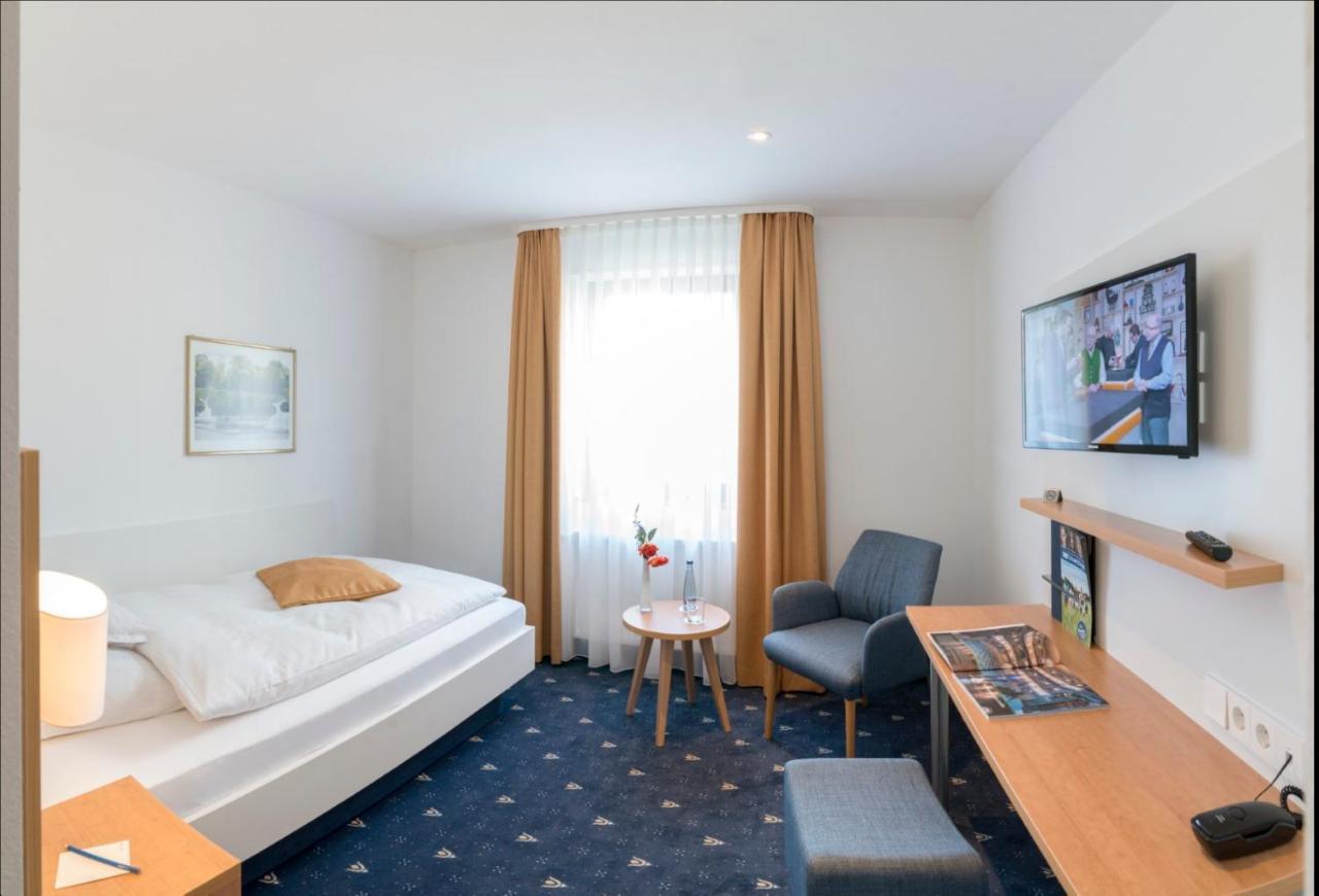 Hotel Adler Post Schwetzingen Extérieur photo