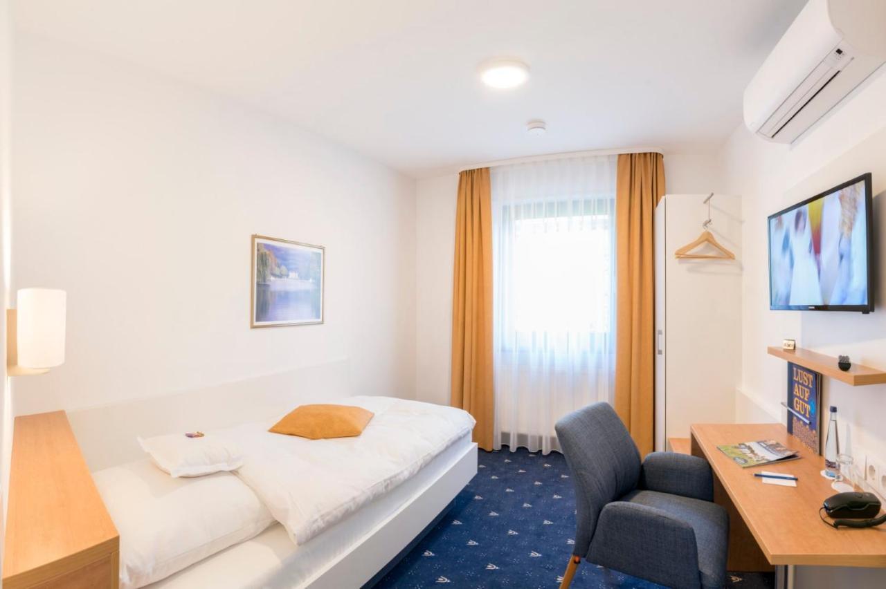 Hotel Adler Post Schwetzingen Extérieur photo
