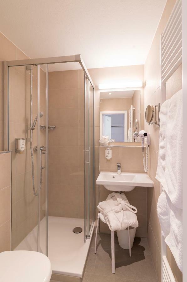 Hotel Adler Post Schwetzingen Extérieur photo